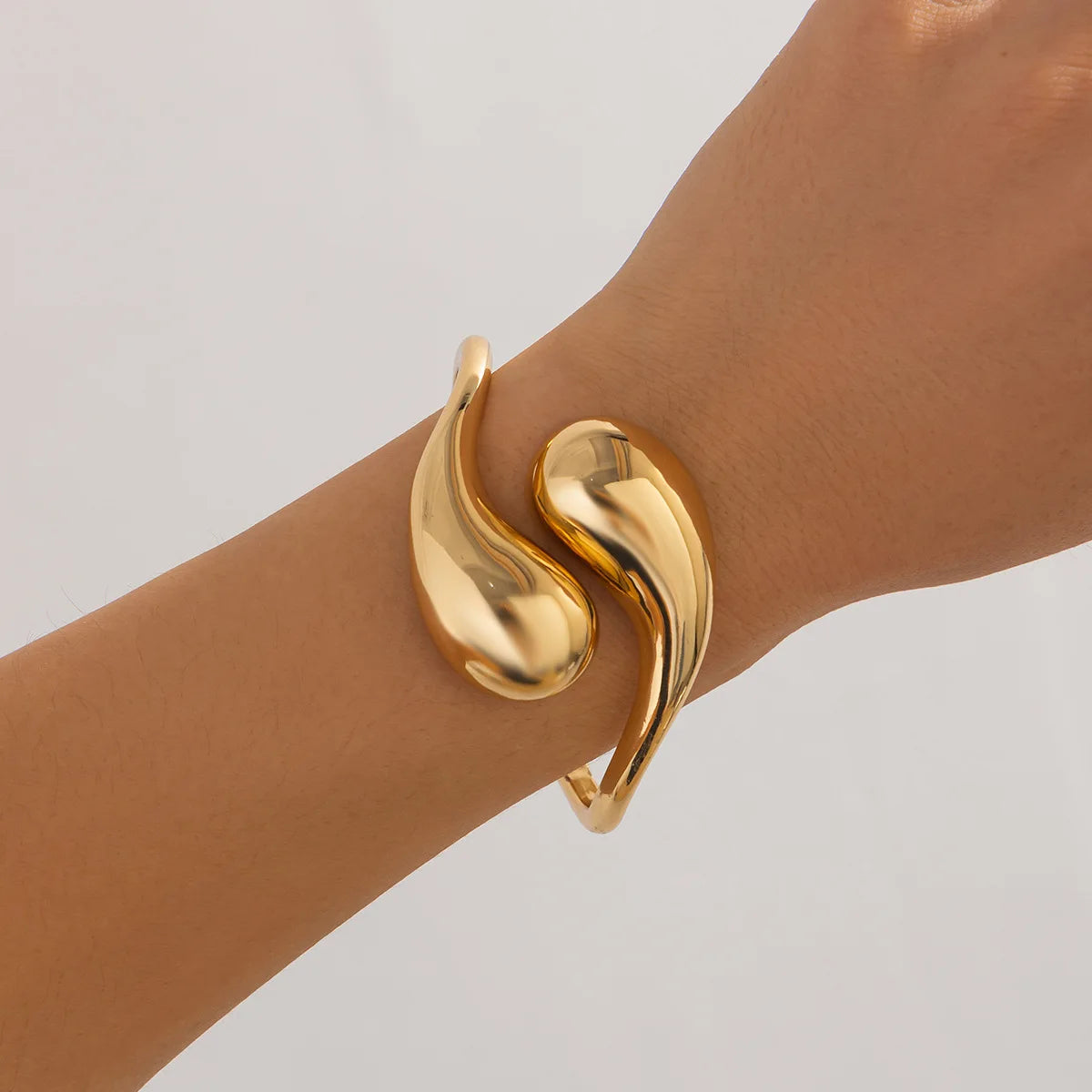 Vintage Punk Chunky Gold Cuff Bangle