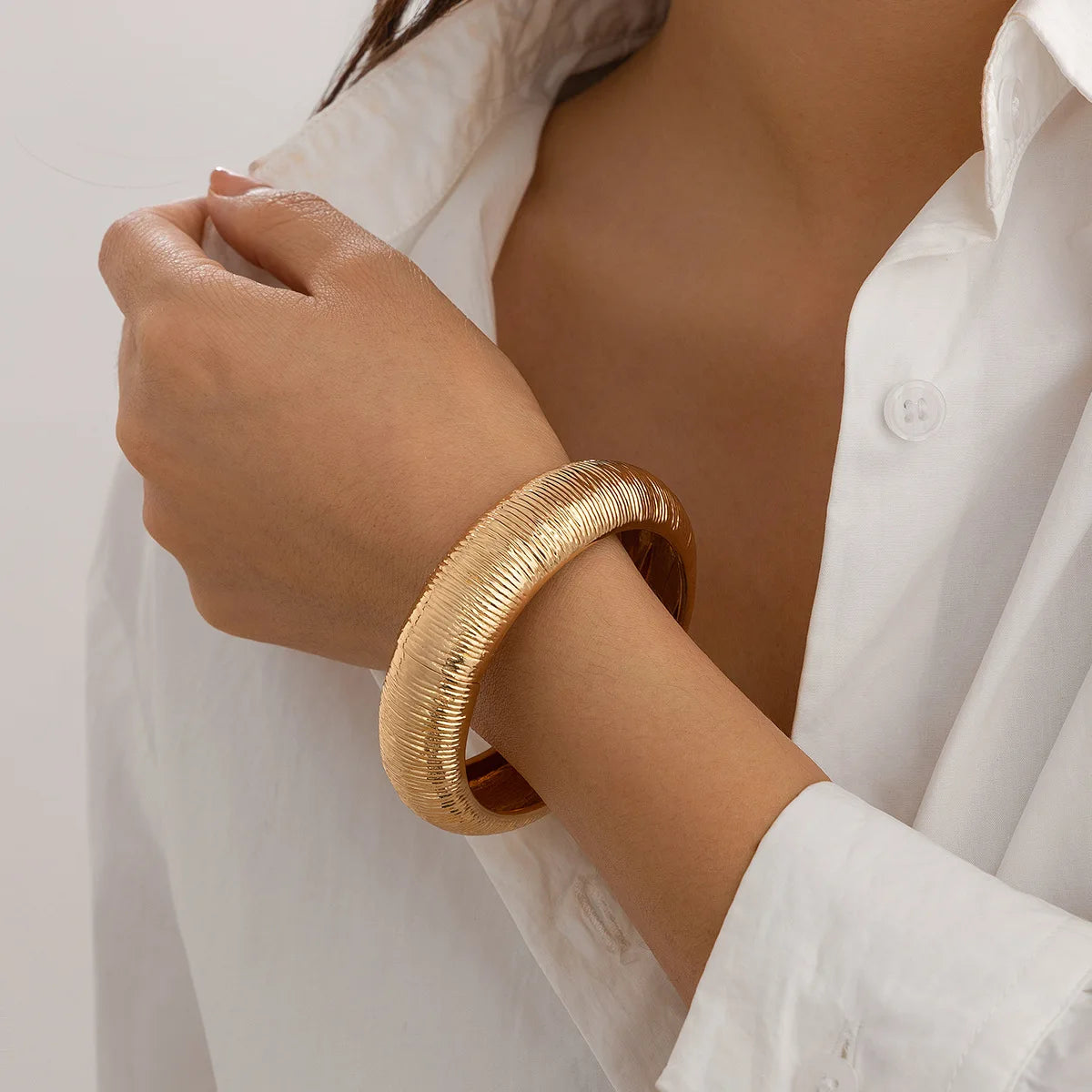 Vintage Punk Leaf Cuff Bangle